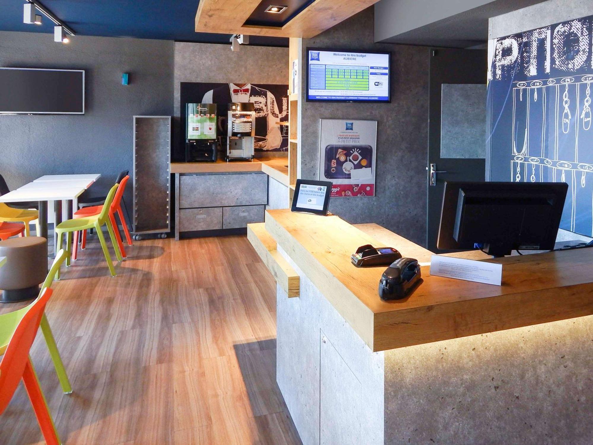 Ibis Budget Clermont Ferrand Sud Aubiere Bagian luar foto