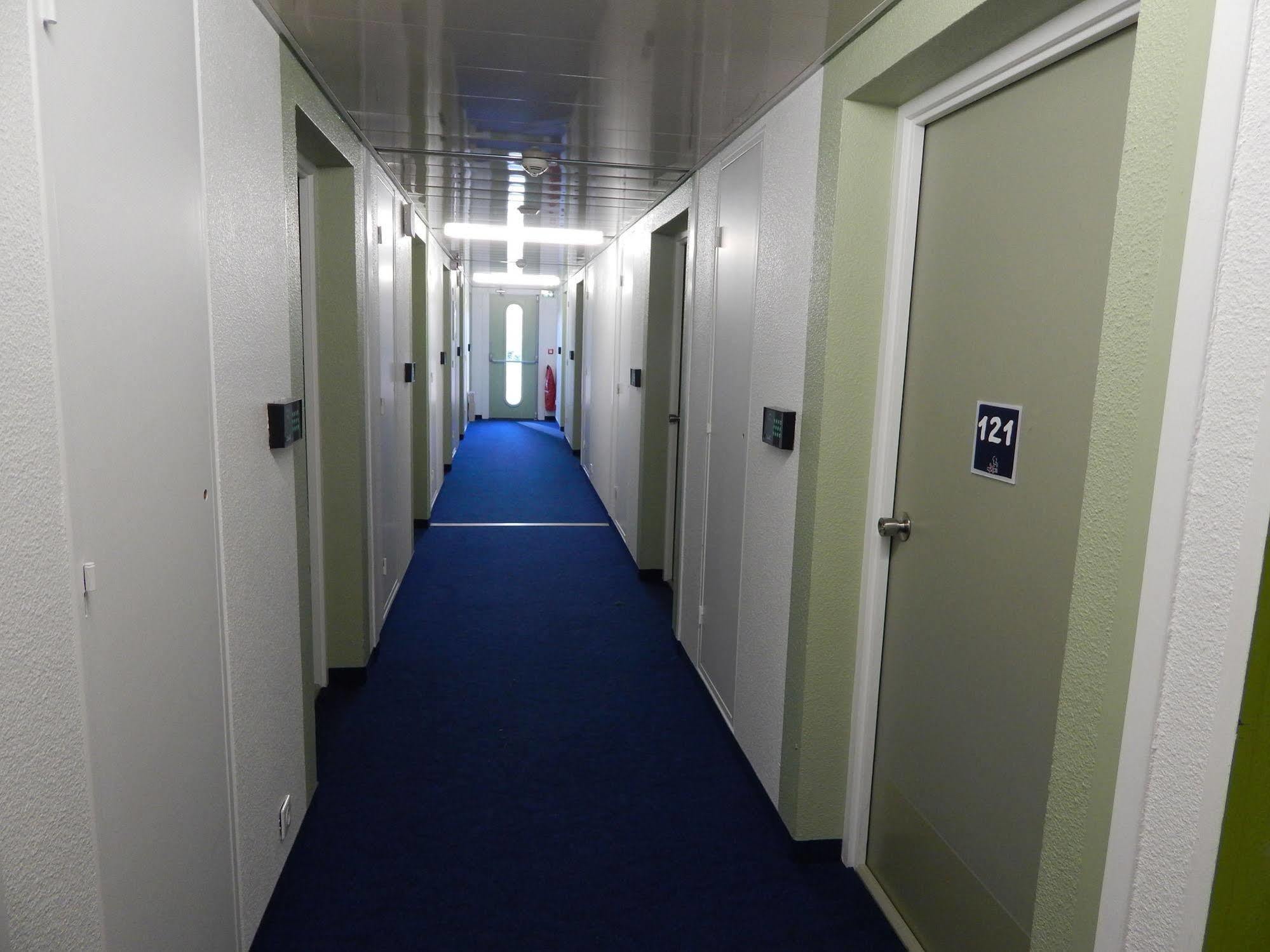 Ibis Budget Clermont Ferrand Sud Aubiere Bagian luar foto